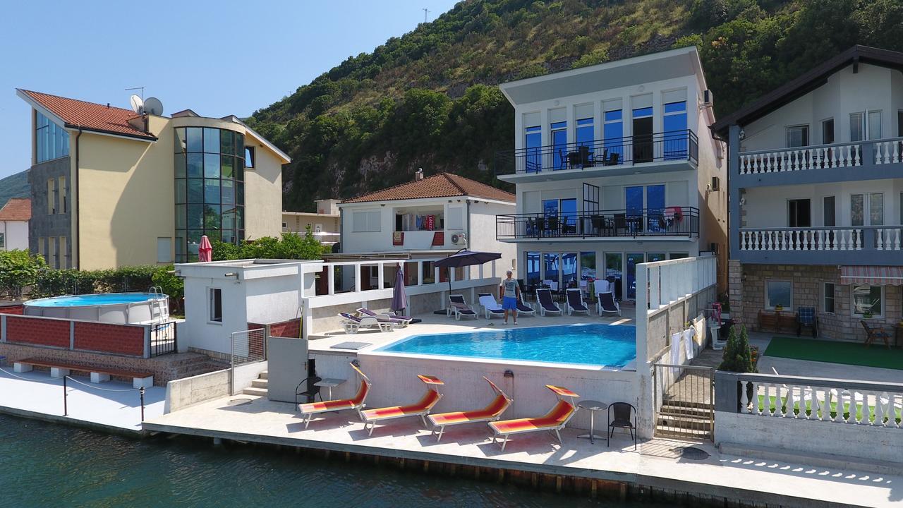 Apartments Riverside Herceg Novi Extérieur photo